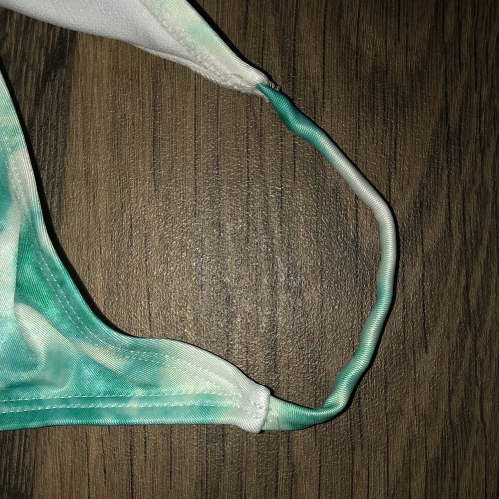 SOLD! Boohoo tie dye high leg bikini bottoms - Picture 6 of 6